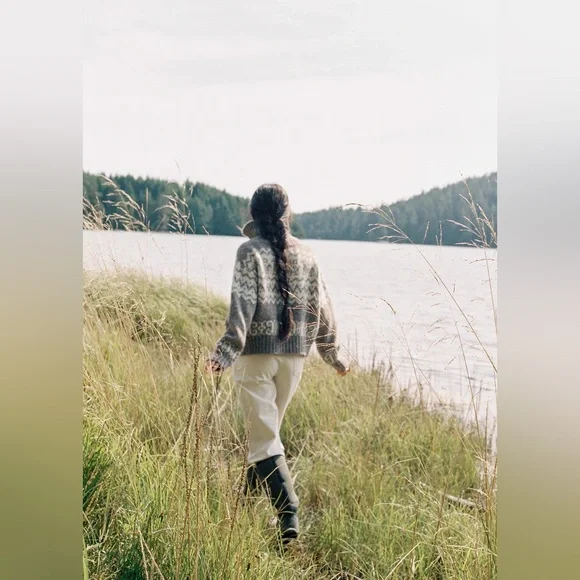 TRADE Ozma of California Cabin Cardi, Eco-Cloud Alpaca Cotton, Shrub - Picture 7 of 15